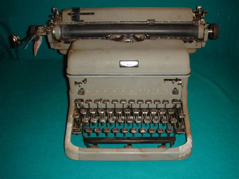 The Mabic Typewriter: Rewriting the Rules of Writing
